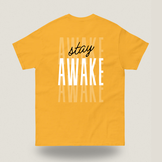 Stay Awake T-shirt – Statement met Borst- en Rugopdruk