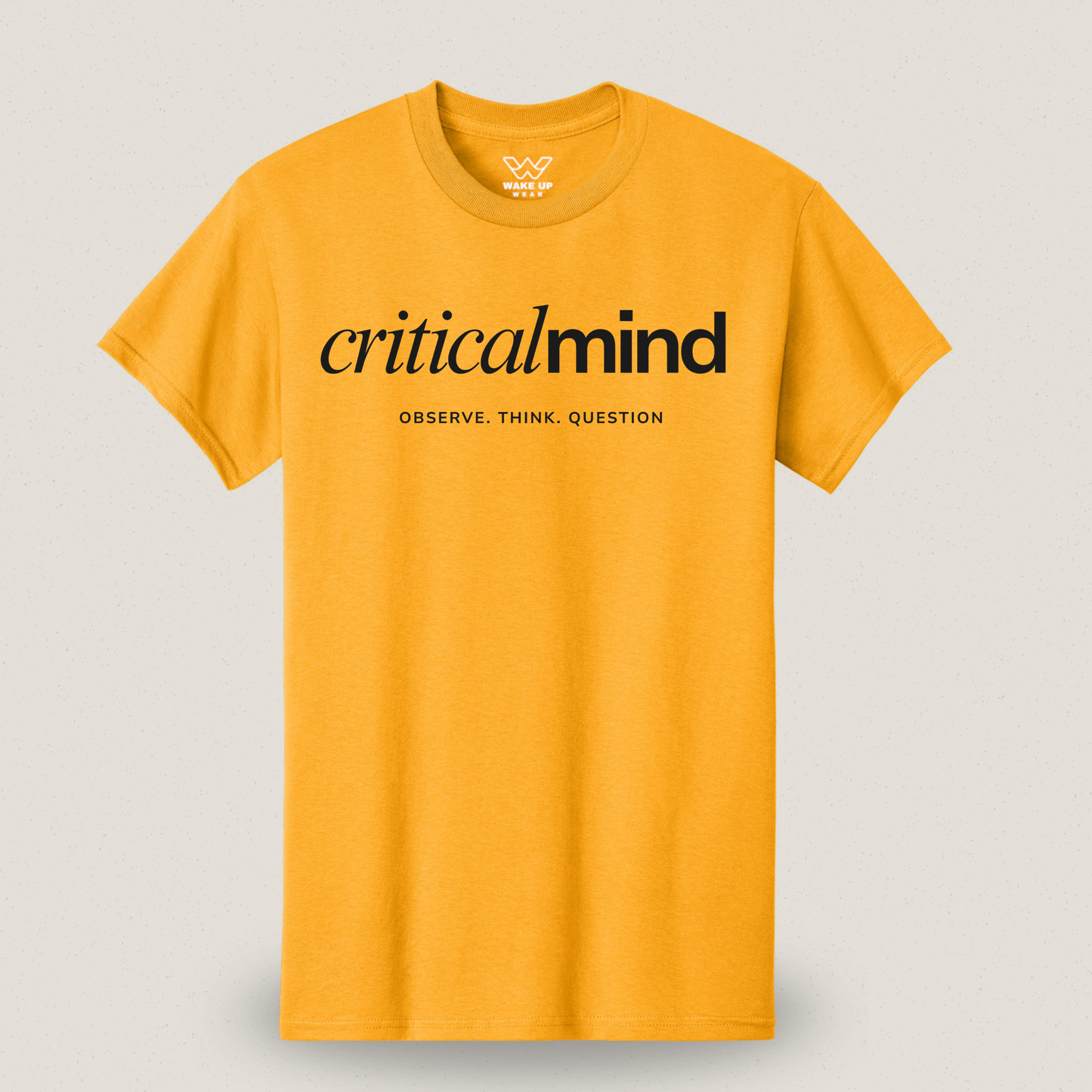 Critical Mind T-shirt – Minimalistische Borstopdruk voor Kritische Denkers