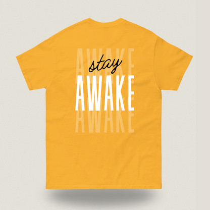 Stay Awake T-shirt – Statement met Borst- en Rugopdruk